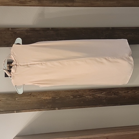 Womens sleevless Banana Republic dress - Picture 5 of 5